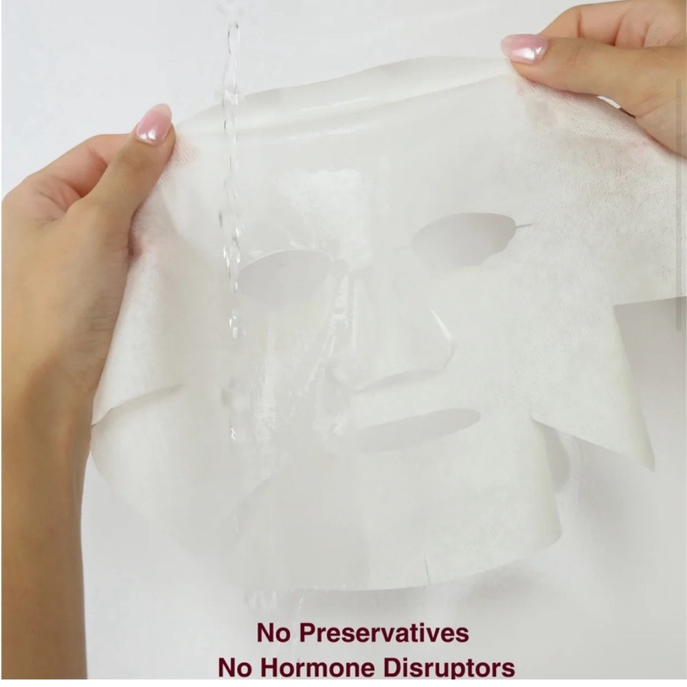 Lorde+Belle HydraPure Mask - Case of 8 masks per box - Picture 3 of 3